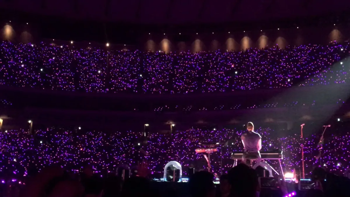 Coldplay: Heartwarming Tokyo Concert